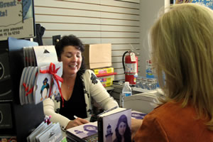 10-28-07 Books a Million book signing in Leesburg, VA